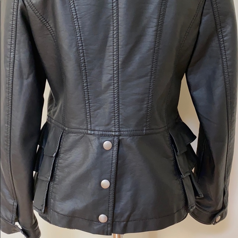 Ness Jacket - Picture 7 of 11